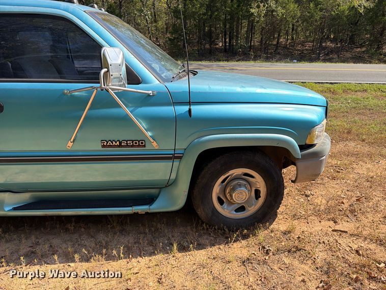 image for item EX2606 1996 Dodge Ram 2500 Ext. Cab pickup truck