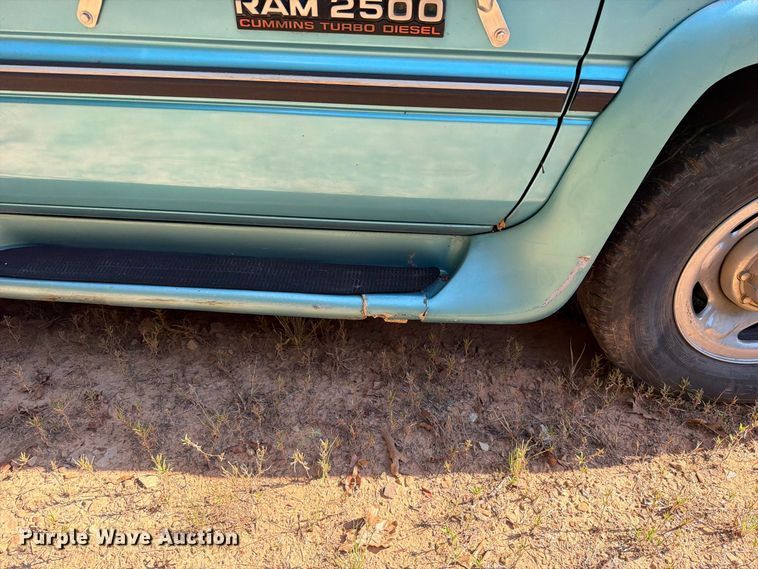 image for item EX2606 1996 Dodge Ram 2500 Ext. Cab pickup truck