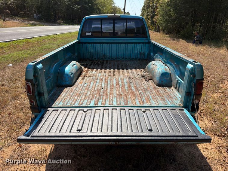 image for item EX2606 1996 Dodge Ram 2500 Ext. Cab pickup truck