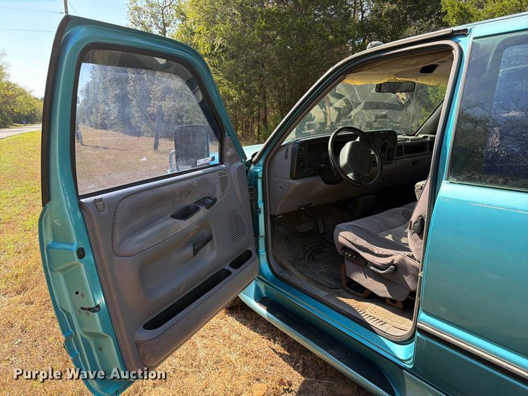 image for item EX2606 1996 Dodge Ram 2500 Ext. Cab pickup truck