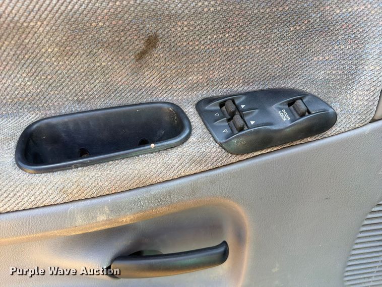 image for item EX2606 1996 Dodge Ram 2500 Ext. Cab pickup truck