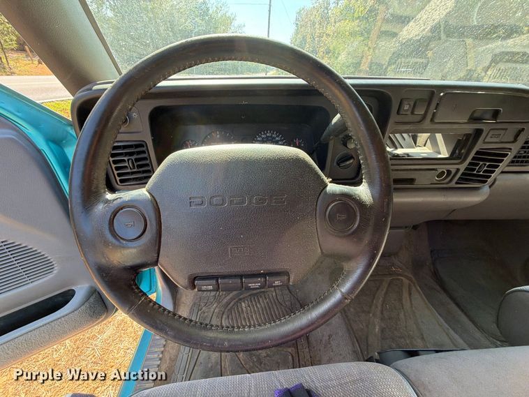 image for item EX2606 1996 Dodge Ram 2500 Ext. Cab pickup truck