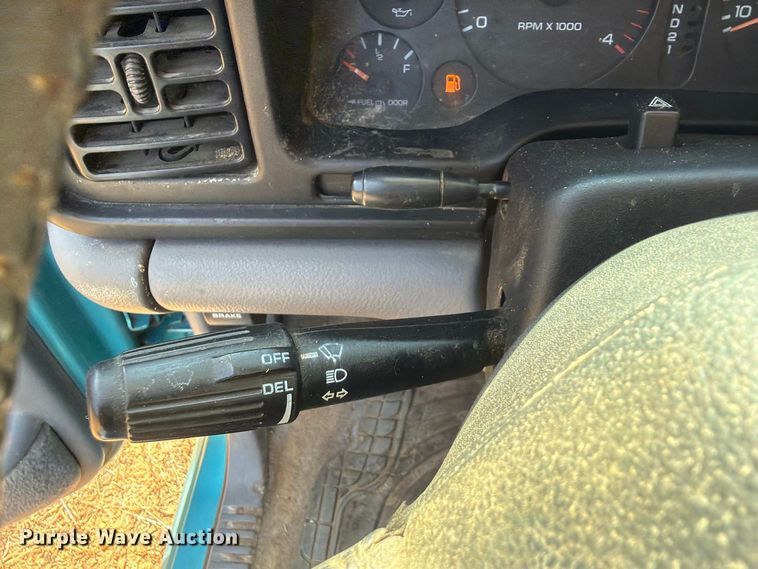 image for item EX2606 1996 Dodge Ram 2500 Ext. Cab pickup truck