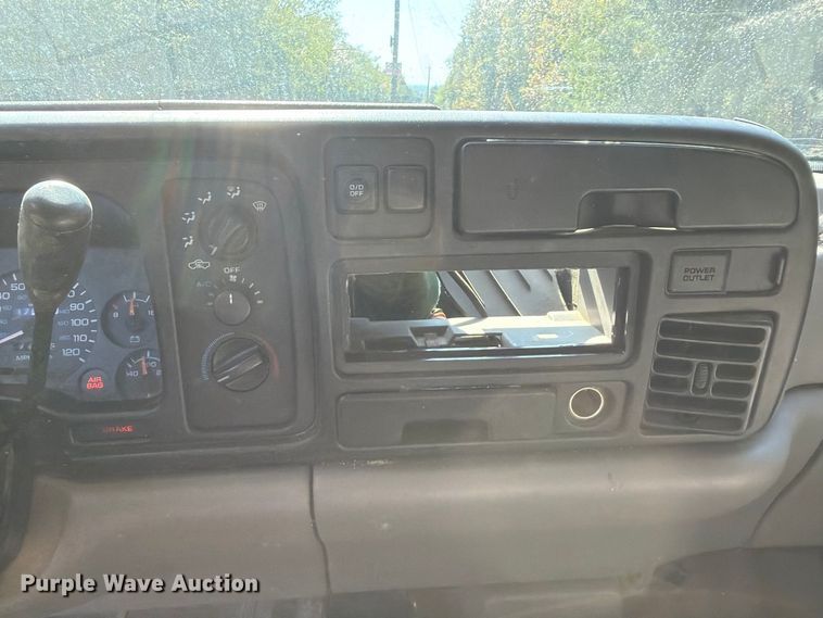image for item EX2606 1996 Dodge Ram 2500 Ext. Cab pickup truck
