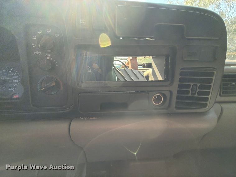 image for item EX2606 1996 Dodge Ram 2500 Ext. Cab pickup truck