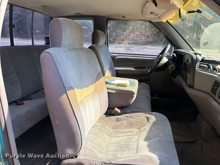 image for item EX2606 1996 Dodge Ram 2500 Ext. Cab pickup truck