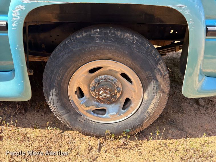 image for item EX2606 1996 Dodge Ram 2500 Ext. Cab pickup truck