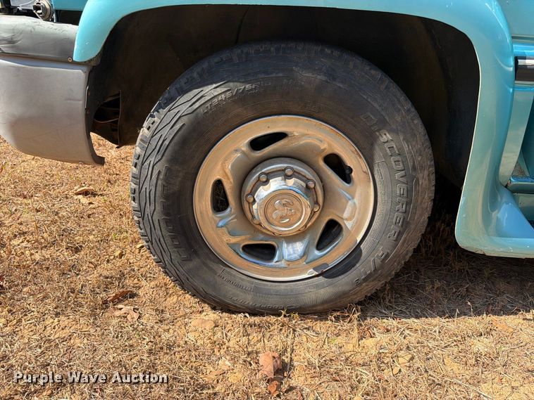 image for item EX2606 1996 Dodge Ram 2500 Ext. Cab pickup truck