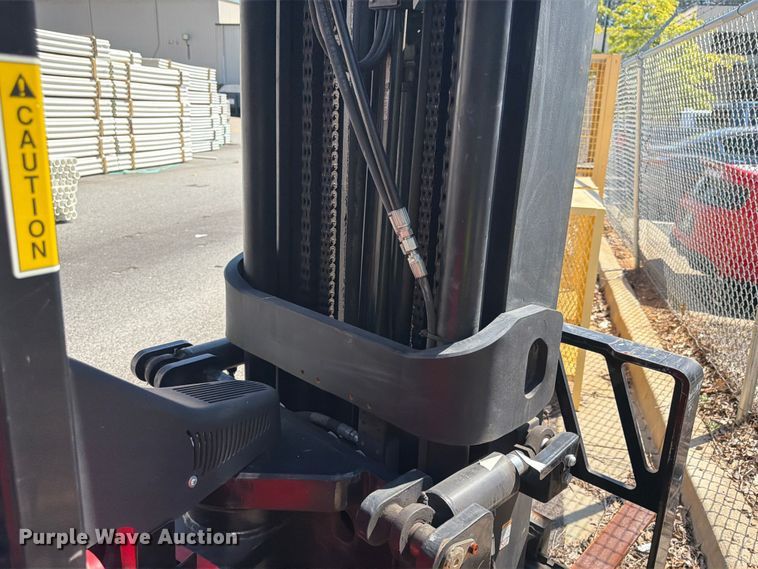image for item EX3049 2016 Bendi B40IC forklift