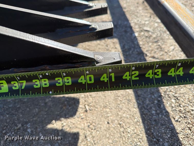image for item EX4187 2025 Wolverine SB66 skid steer rock bucket