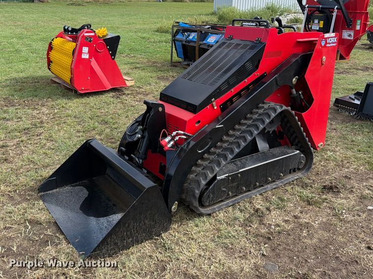 image for item EX4261 Vorx Industrial NL750 compact utility loader