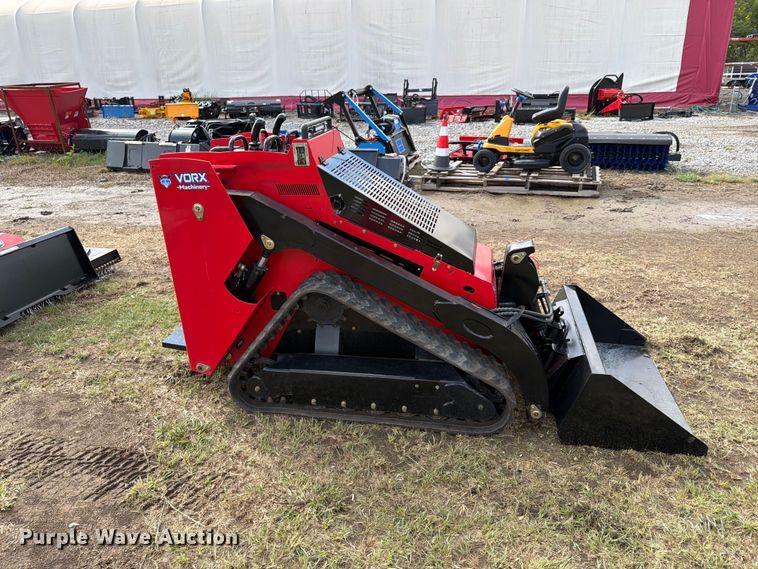 image for item EX4261 Vorx Industrial NL750 compact utility loader