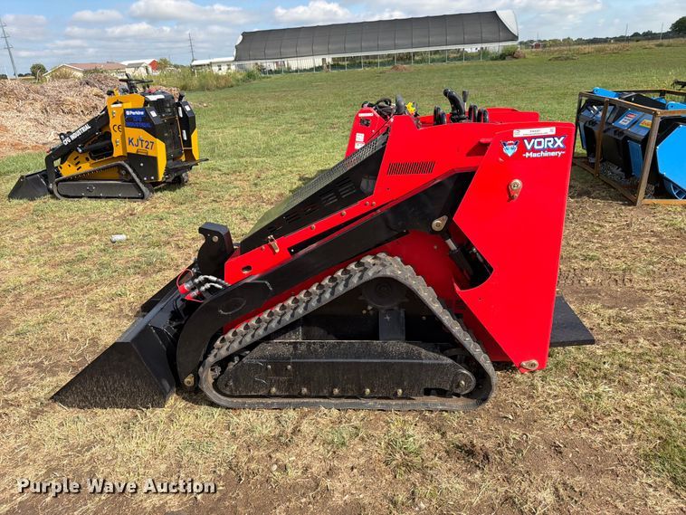 image for item EX4261 Vorx Industrial NL750 compact utility loader