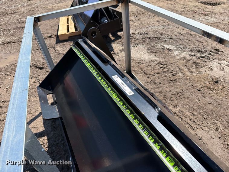image for item EX4277 Wolverine VPC72 skid steer plate compactor
