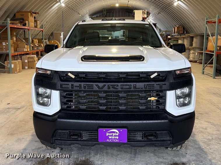 image for item EX4602 2020 Chevrolet Silverado 2500HD Ext. Cab utility bed pickup truck