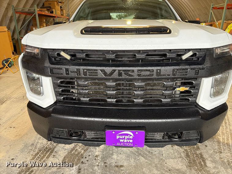 image for item EX4602 2020 Chevrolet Silverado 2500HD Ext. Cab utility bed pickup truck