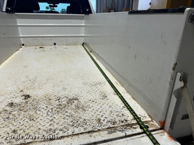 image for item EX4602 2020 Chevrolet Silverado 2500HD Ext. Cab utility bed pickup truck