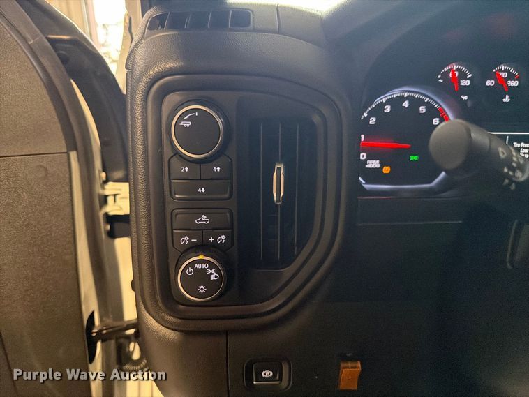 image for item EX4602 2020 Chevrolet Silverado 2500HD Ext. Cab utility bed pickup truck
