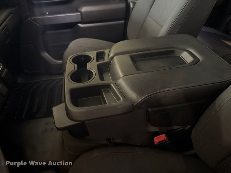 image for item EX4602 2020 Chevrolet Silverado 2500HD Ext. Cab utility bed pickup truck