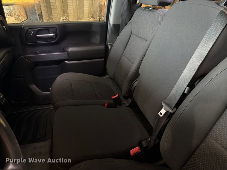 image for item EX4602 2020 Chevrolet Silverado 2500HD Ext. Cab utility bed pickup truck