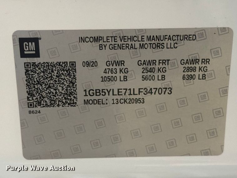image for item EX4602 2020 Chevrolet Silverado 2500HD Ext. Cab utility bed pickup truck