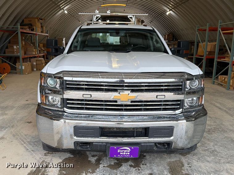 image for item EX4603 2019 Chevrolet Silverado 2500HD Ext. Cab utility bed pickup truck