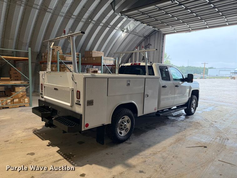 image for item EX4603 2019 Chevrolet Silverado 2500HD Ext. Cab utility bed pickup truck