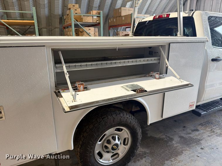 image for item EX4603 2019 Chevrolet Silverado 2500HD Ext. Cab utility bed pickup truck