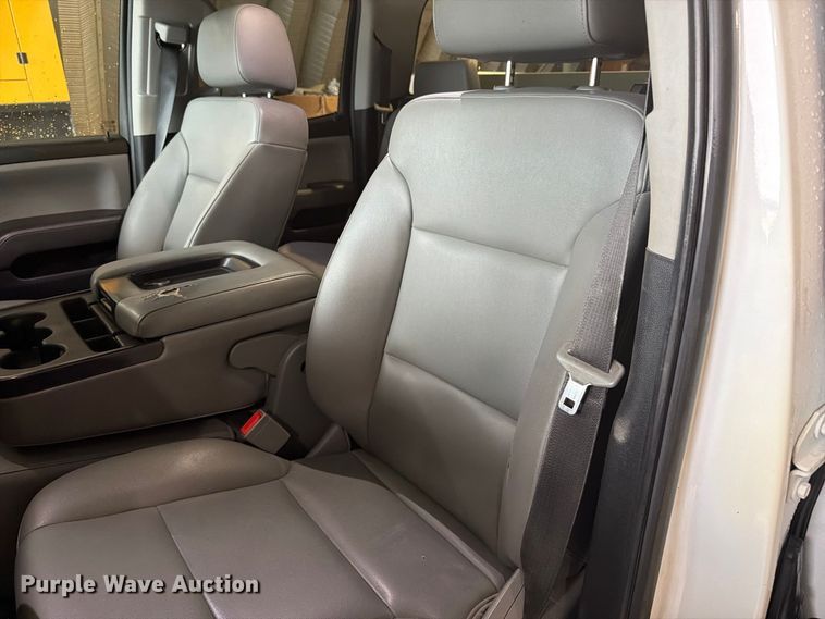 image for item EX4603 2019 Chevrolet Silverado 2500HD Ext. Cab utility bed pickup truck