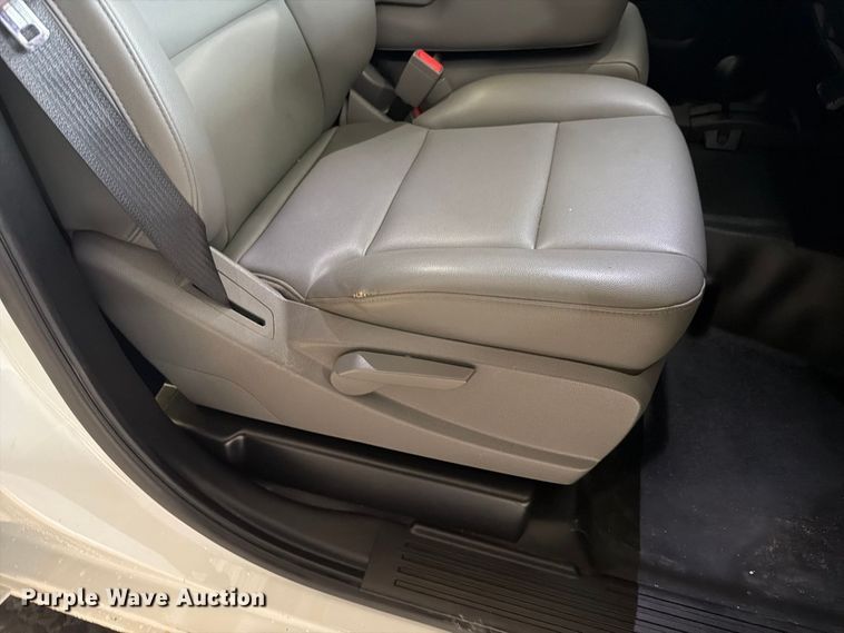 image for item EX4603 2019 Chevrolet Silverado 2500HD Ext. Cab utility bed pickup truck