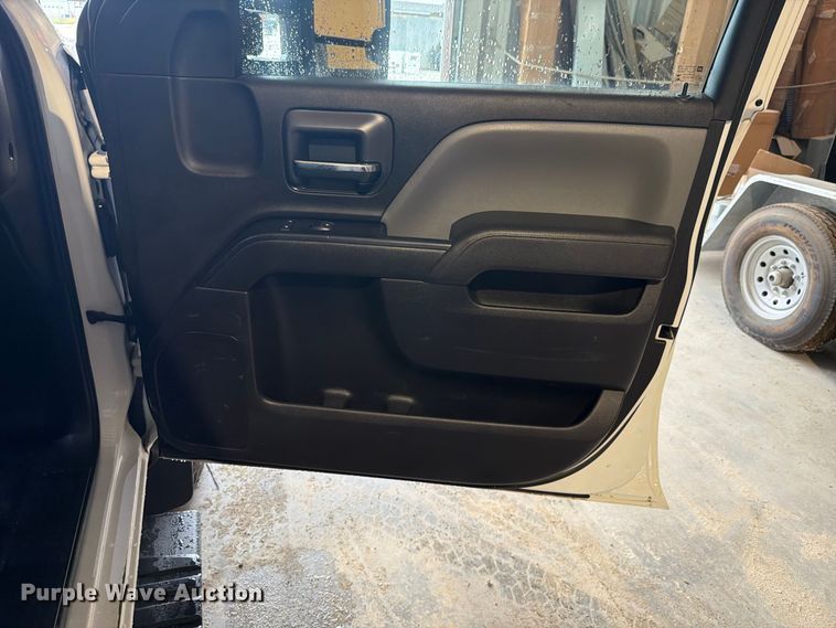 image for item EX4603 2019 Chevrolet Silverado 2500HD Ext. Cab utility bed pickup truck