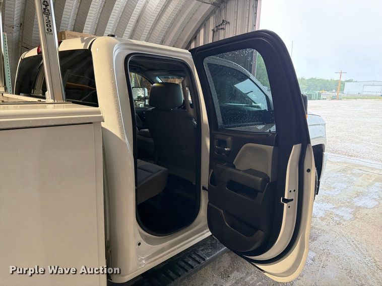 image for item EX4603 2019 Chevrolet Silverado 2500HD Ext. Cab utility bed pickup truck
