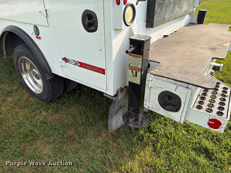 image for item EX4606 2013 Ford F550 Super Duty utility / service truck