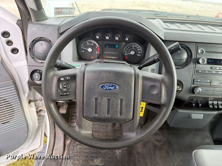 image for item EX4606 2013 Ford F550 Super Duty utility / service truck