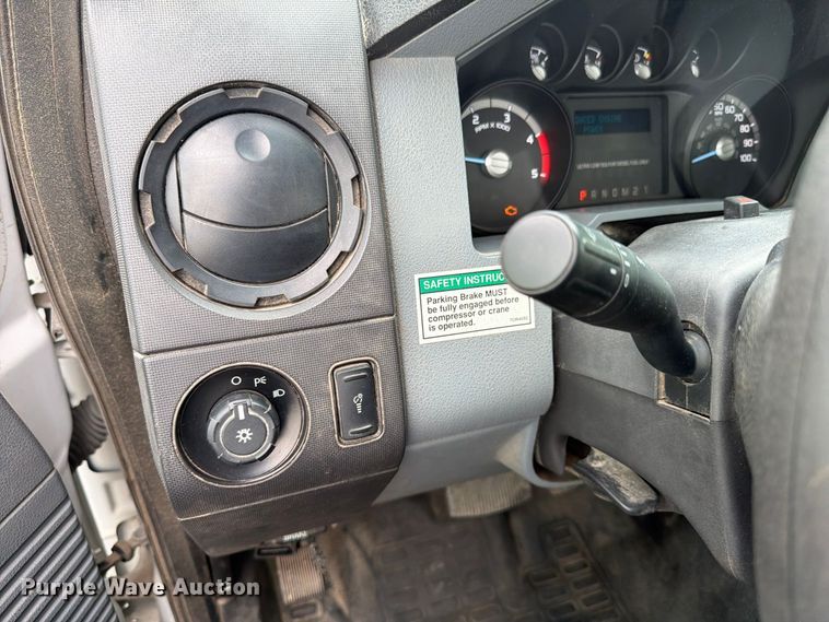 image for item EX4606 2013 Ford F550 Super Duty utility / service truck