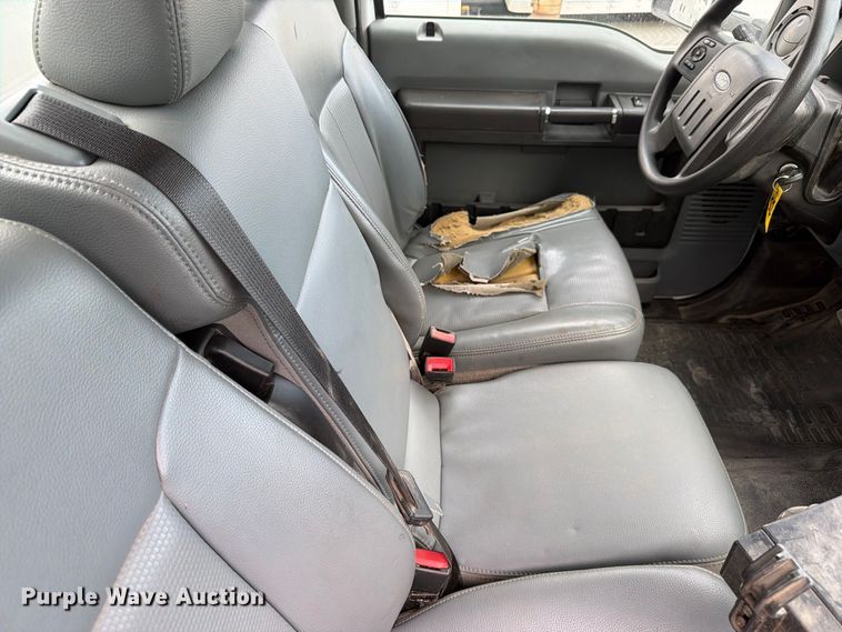 image for item EX4606 2013 Ford F550 Super Duty utility / service truck