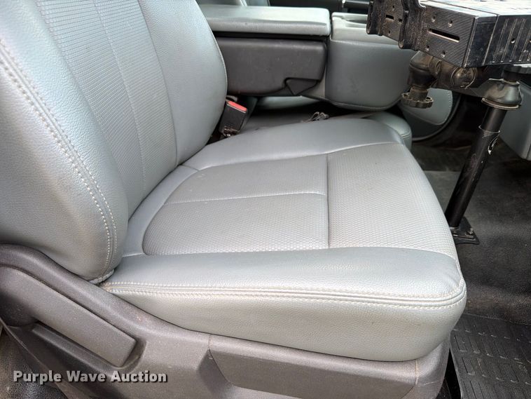 image for item EX4606 2013 Ford F550 Super Duty utility / service truck