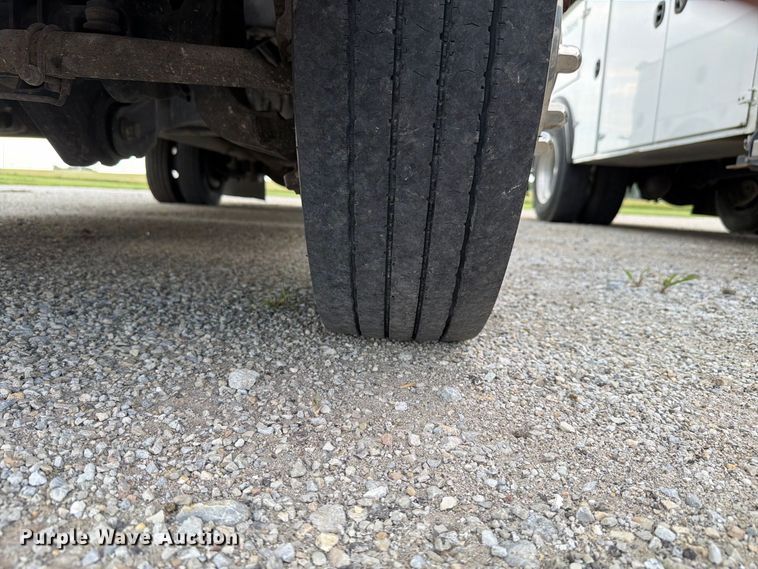 image for item EX4606 2013 Ford F550 Super Duty utility / service truck
