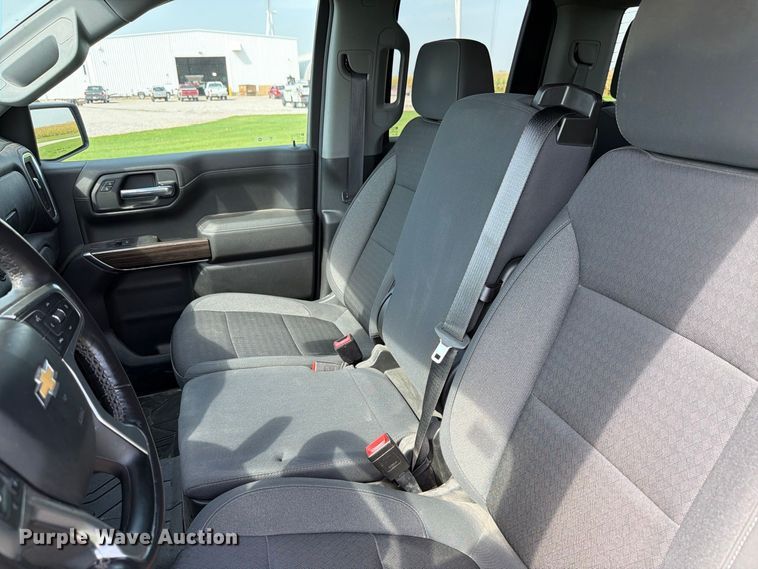 image for item EX4611 2021 Chevrolet Silverado 1500 Ext. Cab pickup truck