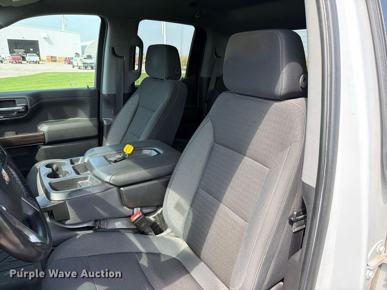image for item EX4611 2021 Chevrolet Silverado 1500 Ext. Cab pickup truck