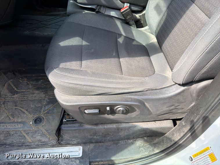image for item EX4611 2021 Chevrolet Silverado 1500 Ext. Cab pickup truck