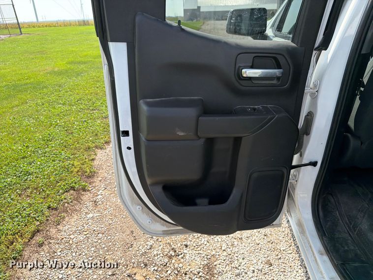 image for item EX4611 2021 Chevrolet Silverado 1500 Ext. Cab pickup truck