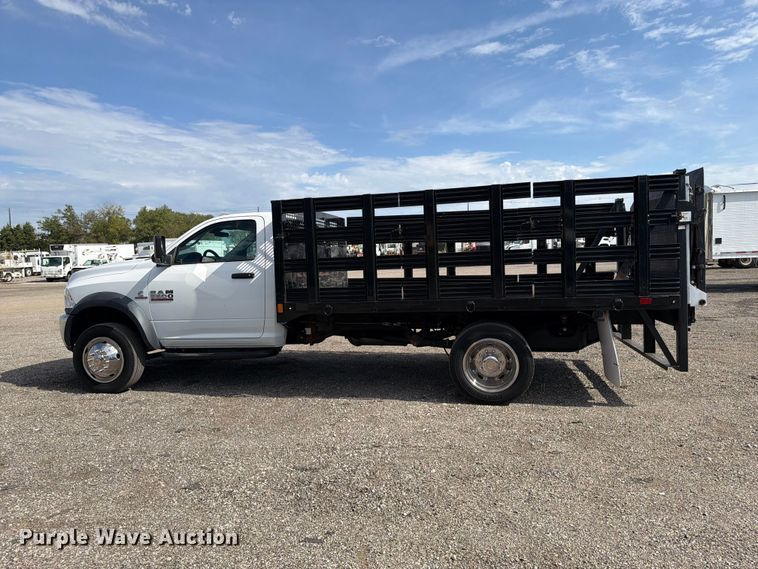 image for item FB5063 2018 RAM 5500 Heavy Duty flatbed truck