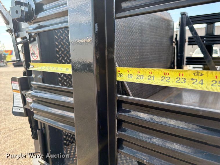 image for item FB5063 2018 RAM 5500 Heavy Duty flatbed truck