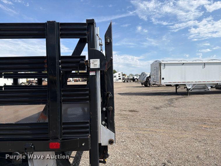 image for item FB5063 2018 RAM 5500 Heavy Duty flatbed truck