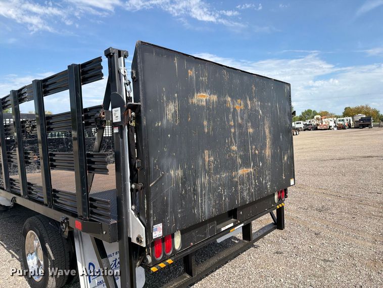 image for item FB5063 2018 RAM 5500 Heavy Duty flatbed truck