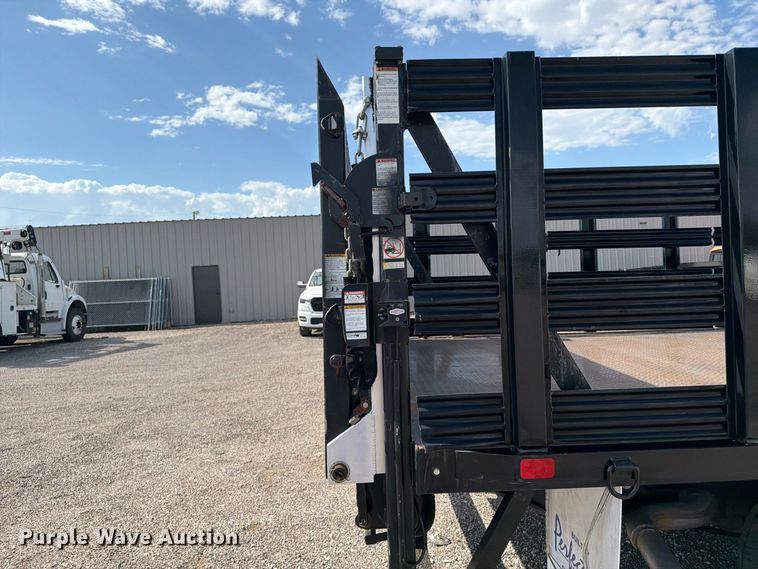 image for item FB5063 2018 RAM 5500 Heavy Duty flatbed truck