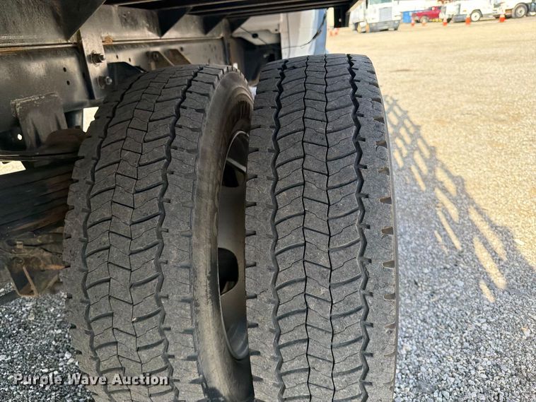 image for item FB5063 2018 RAM 5500 Heavy Duty flatbed truck