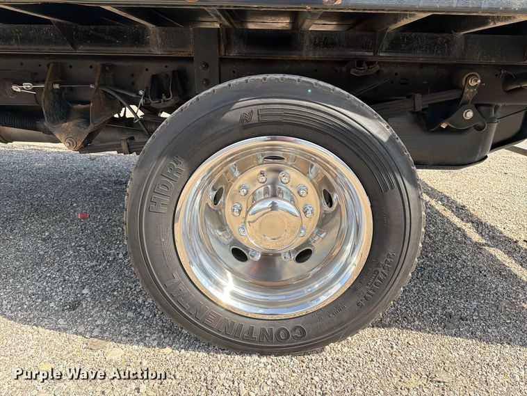 image for item FB5063 2018 RAM 5500 Heavy Duty flatbed truck