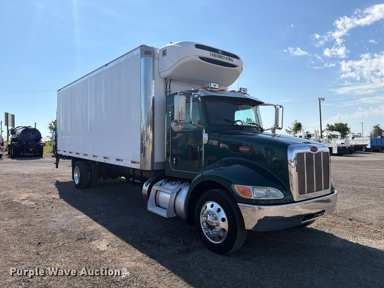 image for item FB5074 2014 Peterbilt 337 refrigerated truck
